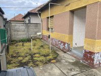 Eladó családi ház, Békéscsabán 24.9 M Ft, 2 szobás