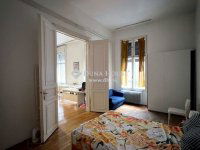 Eladó téglalakás, VI. kerületben 129 M Ft, 4 szobás