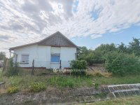 Eladó családi ház, Jászladányon 7.9 M Ft, 2 szobás