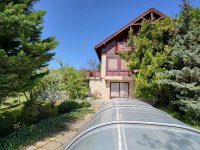 Eladó családi ház, Budaörsön 300 M Ft, 5 szobás