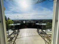 Eladó családi ház, Egerben 150 M Ft, 9 szobás