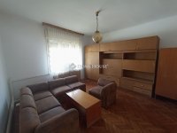 Eladó családi ház, Táton 59 M Ft, 2 szobás