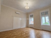 Eladó téglalakás, V. kerületben 224 M Ft, 3 szobás