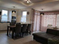 Eladó ikerház, Debrecenben 168 M Ft, 5 szobás