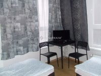 Eladó panellakás, Esztergomban 112 M Ft, 5 szobás