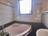 Eladó családi ház, Gödöllőn 169 M Ft, 11 szobás