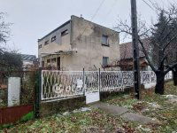 Eladó családi ház