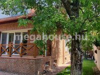 Eladó családi ház, III. kerületben 349 M Ft, 4 szobás