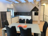 Eladó családi ház, II. kerületben 349 M Ft, 9 szobás