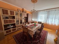Eladó téglalakás, Veszprémben 78 M Ft, 3 szobás