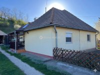 Eladó családi ház, Sárbogárdon 30 M Ft, 4 szobás