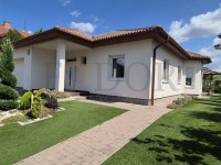 Eladó családi ház, XVIII. kerületben 309 M Ft, 4 szobás