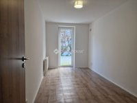 Eladó téglalakás, Pécsett 85.9 M Ft, 4 szobás