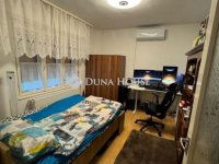 Eladó családi ház, Pécsett 65 M Ft, 3 szobás