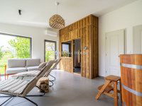 Eladó családi ház, Szárligeten 529 M Ft, 6 szobás