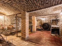 Eladó családi ház, Budapesten, XV. kerületben 289 M Ft, 8 szobás