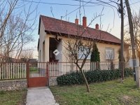 Eladó családi ház, Kisbéren 39 M Ft, 3 szobás