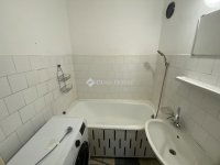 Eladó panellakás, Szegeden 57.9 M Ft, 3 szobás