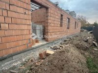 Eladó ikerház, XVIII. kerületben 109.99 M Ft, 5 szobás