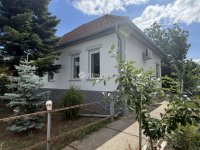 Eladó családi ház, Üllőn 89.9 M Ft, 2 szobás