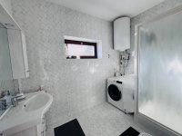 Eladó családi ház, Pécsett 154 M Ft, 5 szobás