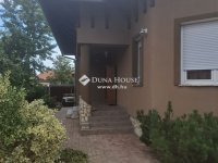 Eladó családi ház, Cegléden 155 M Ft, 4 szobás