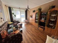 Eladó panellakás, Pécsett 49.9 M Ft, 3 szobás