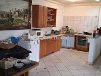 Eladó családi ház, XVII. kerületben 72 M Ft, 5 szobás