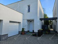 Eladó téglalakás, Győrött 134.5 M Ft, 4 szobás