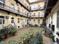 Eladó téglalakás, VI. kerületben 53.9 M Ft, 1 szobás