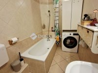 Eladó téglalakás, VI. kerületben 65 M Ft, 1 szobás