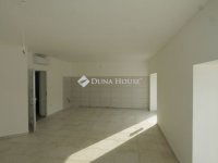 Eladó üzlethelyiség, Zalaszentivánon 130 M Ft, 2 szobás