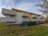 Kiadó téglalakás, albérlet, Komáromban 320 E Ft / hó, 3 szobás