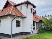 Eladó családi ház, Érden 183.9 M Ft, 6 szobás