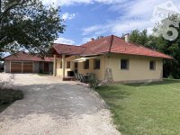 Eladó családi ház, Kecskeméten 99.9 M Ft, 4 szobás