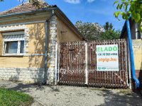 Eladó családi ház, Devecseren 20.9 M Ft, 2 szobás