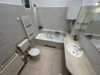 Eladó téglalakás, VI. kerületben 134.9 M Ft, 4 szobás