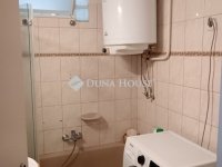 Eladó téglalakás, Pécsett 46.9 M Ft, 3 szobás