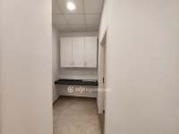 Kiadó üzlethelyiség, Szolnokon 480 E Ft / hó