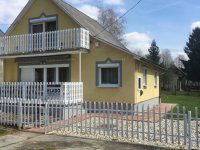 Eladó családi ház, Dombóváron 36.5 M Ft, 1+2 szobás