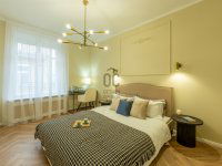 Eladó téglalakás, V. kerületben, Szervita téren 235 M Ft