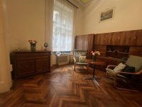 Eladó téglalakás, V. kerületben 64.9 M Ft, 1 szobás