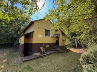 Eladó családi ház, Pócsmegyeren 29.9 M Ft, 2 szobás