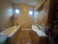 Eladó családi ház, Érden 119.9 M Ft, 4+1 szobás