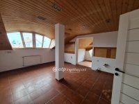 Eladó családi ház, XVIII. kerületben 260 M Ft, 8+1 szobás