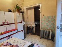 Eladó családi ház, Válon 35 M Ft, 3 szobás