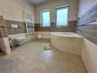 Eladó családi ház, XVIII. kerületben 200 M Ft, 5 szobás