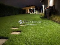 Eladó családi ház, Budakalászon 290 M Ft, 6+2 szobás