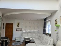 Eladó családi ház, II. kerületben 399 M Ft, 5+1 szobás