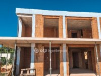 Eladó téglalakás, III. kerületben 136.9 M Ft, 2 szobás